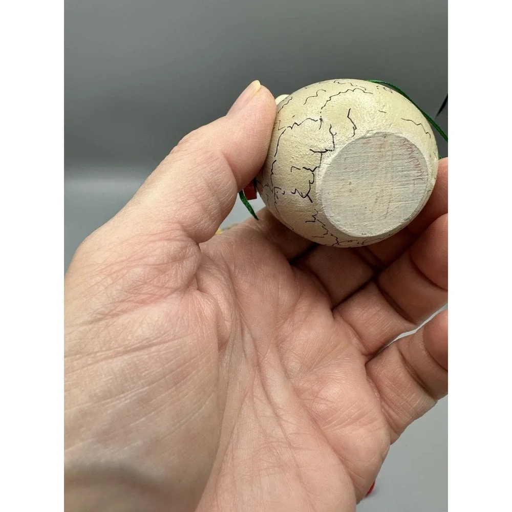 8 Lot Christmas Ornaments That Are Adorable Wood And Resin